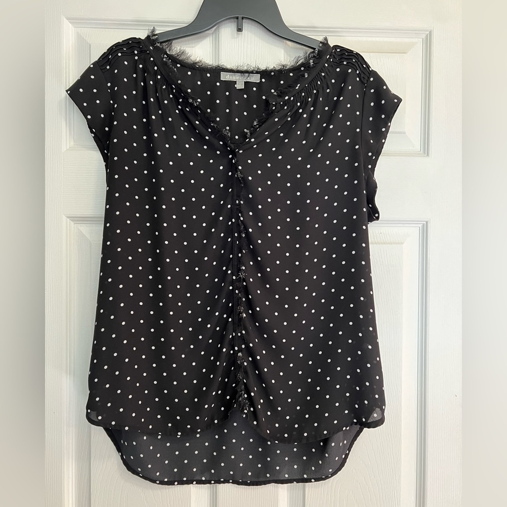 Women’s Large Daniel Rainn Bernal Split Neck Blouse